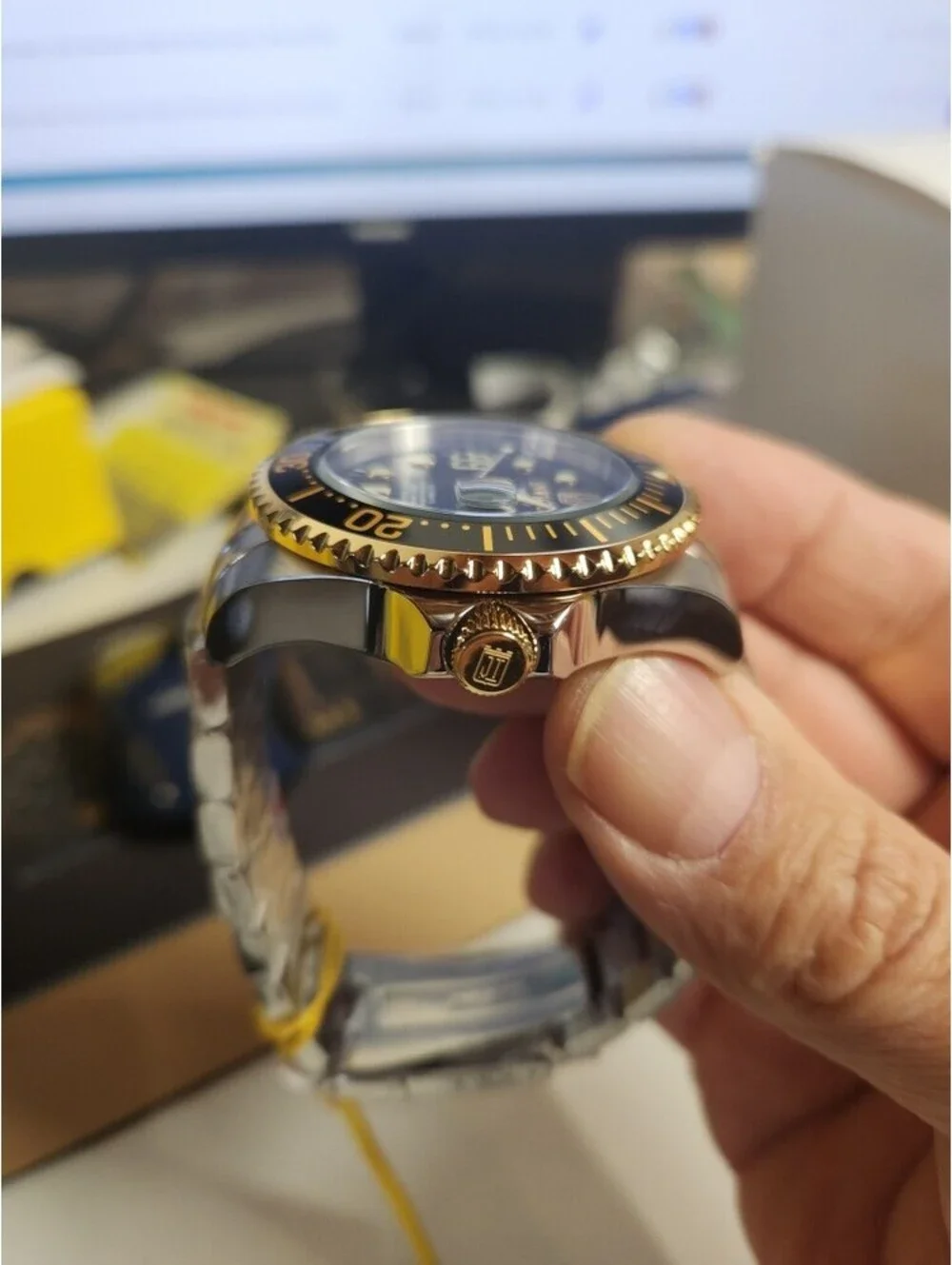 Invicta nh35a movement